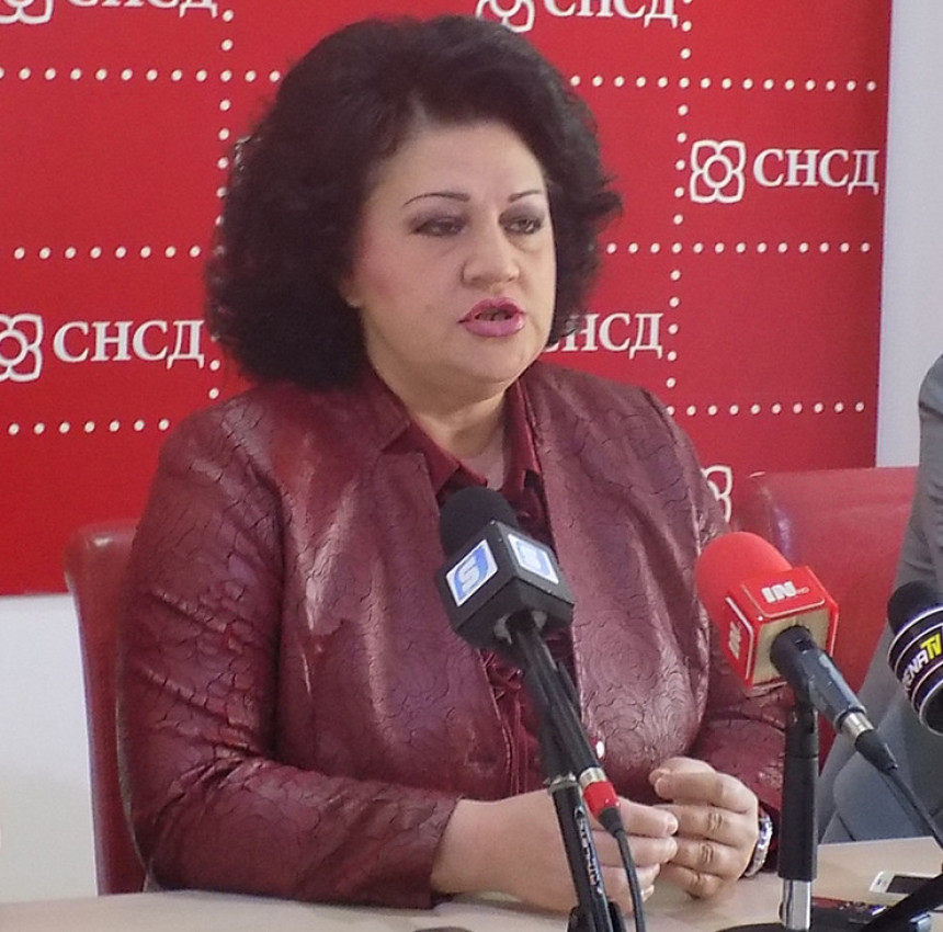 Prvi poslanik koji traži pomoć 