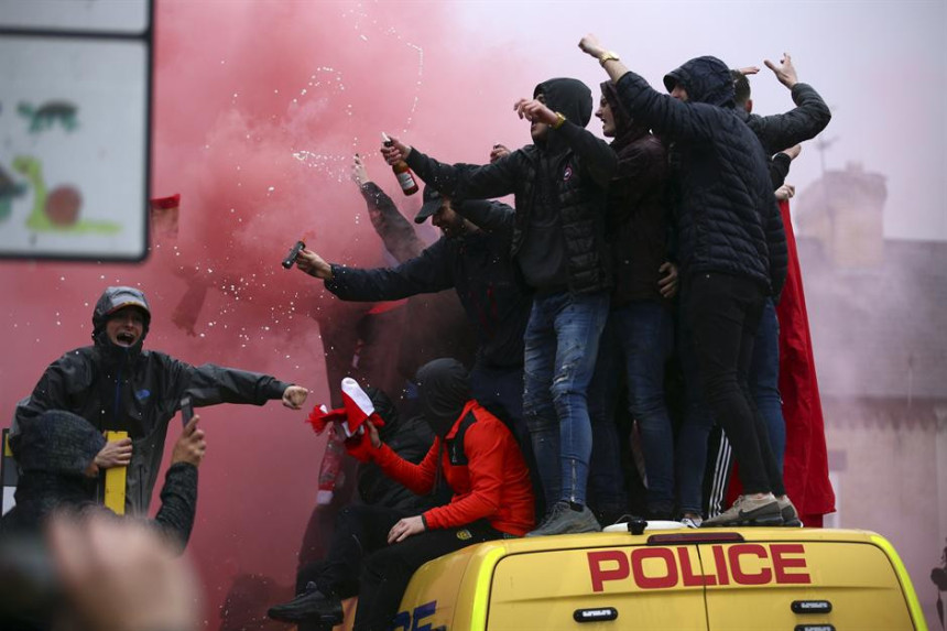 Video - Pokušaj ubistva u Liverpulu: Pir divljaka!