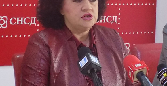 Prvi poslanik koji traži pomoć 
