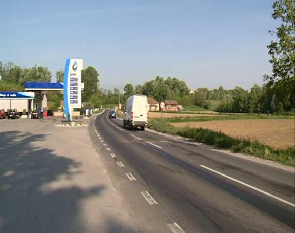 Povrijeđen jedan motociklista 