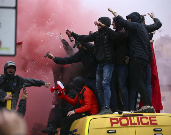 Video - Pokušaj ubistva u Liverpulu: Pir divljaka!