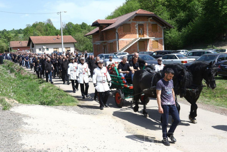 Posljednji ispraćaj Slaviše Krunića