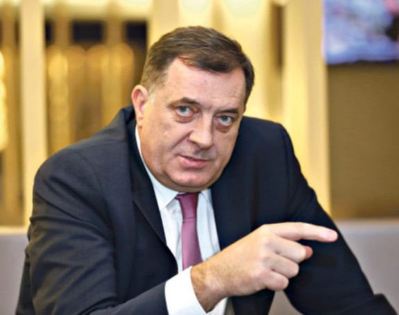 Dodik van sebe što nije pozvan 