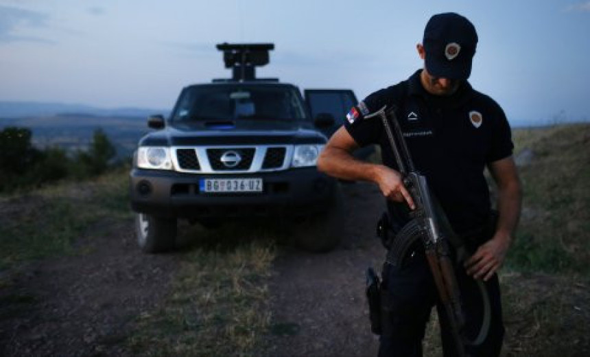 САД поклониле опрему српској полицији