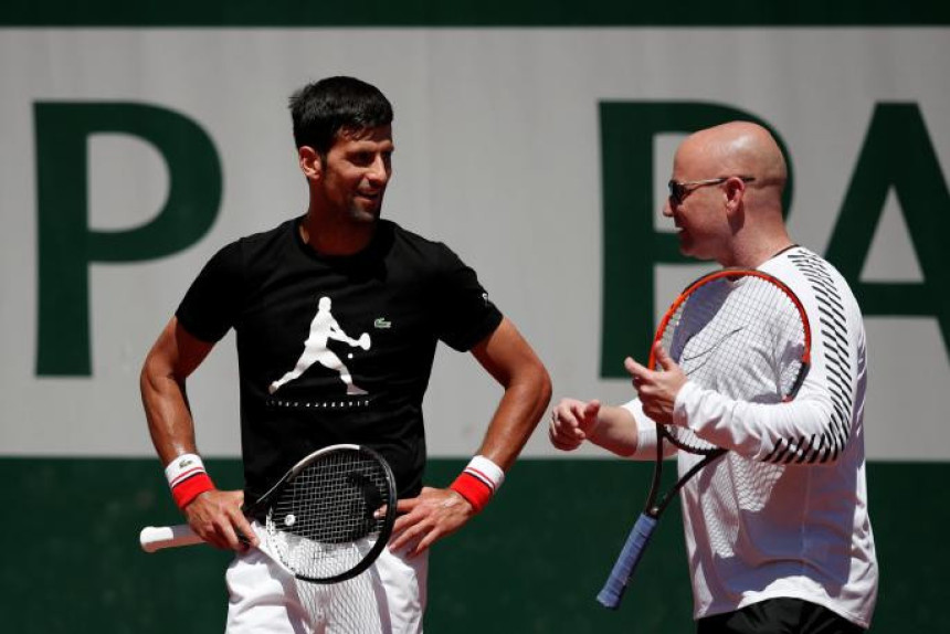 Novak i Agasi na prvom treningu
