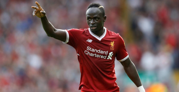 Cijelo selo nosi crveno!