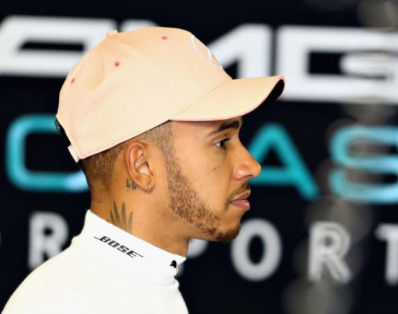 Zašto Hamilton još nije produžio ugovor sa Mercedesom?