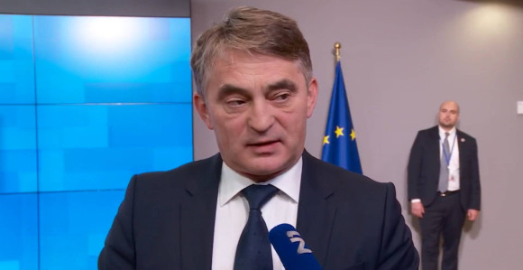 Nema mandatara bez odluke o MAP