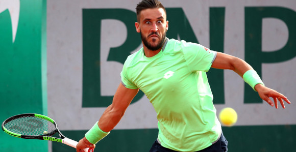 Избацио Гулбиса, преко Џумхура није могао!