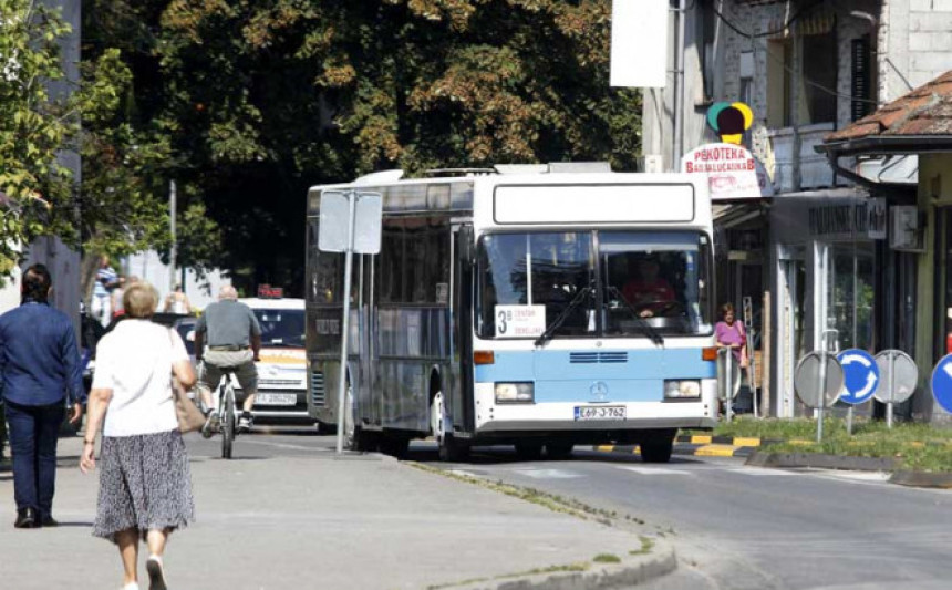 Zreli za otpad prevoze putnike