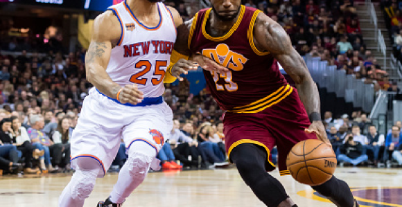 Роуз купује прстен за 90% плате!