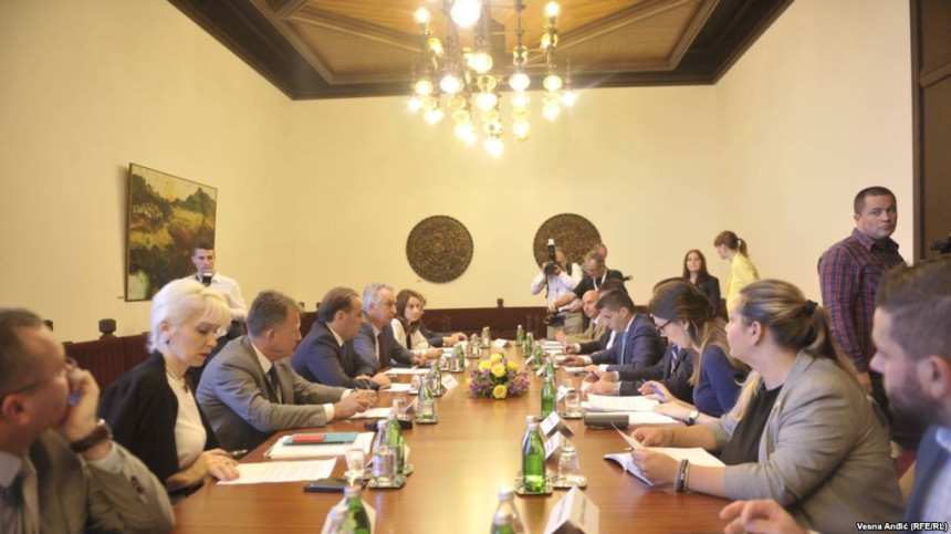 Priština ukinula dodatne carine 