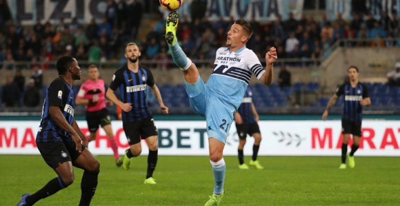 Kežman stigao u Mančester! A Sergej?!