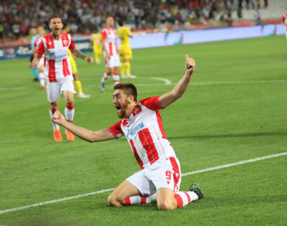 "Heeeej Pavkov, ostani još malo!"