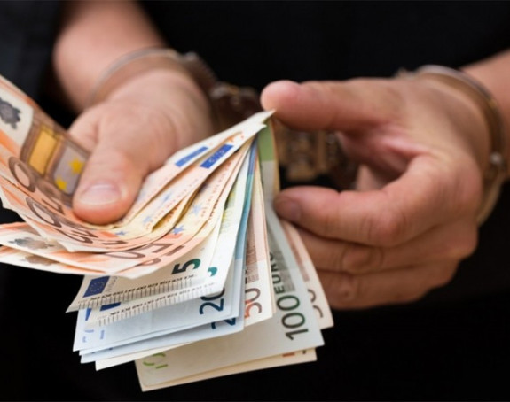 Srpski državljani glumili policajce