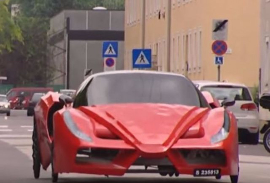 Видео: Најспорији, најштедљивији, а личи на спортски Ферари!