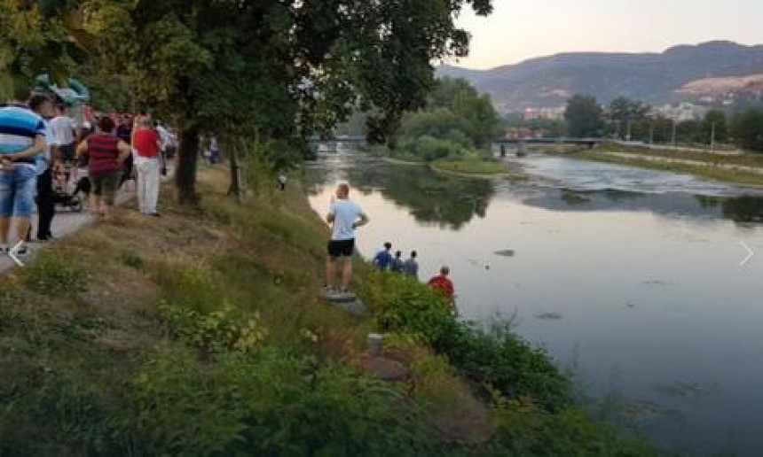 Biciklista sletio u rijeku Bosna