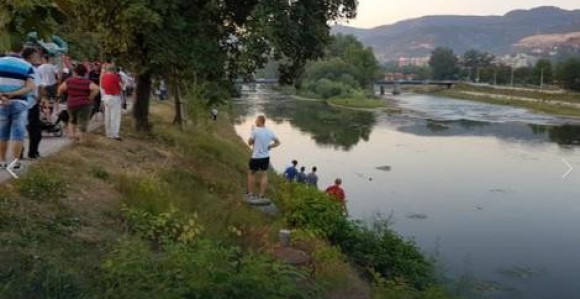 Biciklista sletio u rijeku Bosna