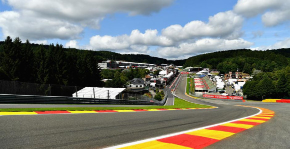 F1: Spektakularan šampionov krug po kiši u Belgiji!