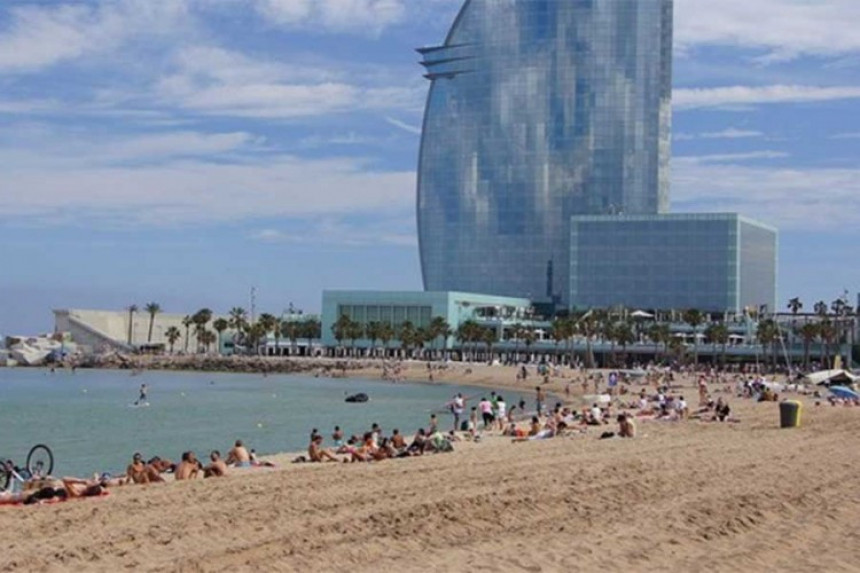 Evakuisana plaža u Barseloni zbog eksploziva