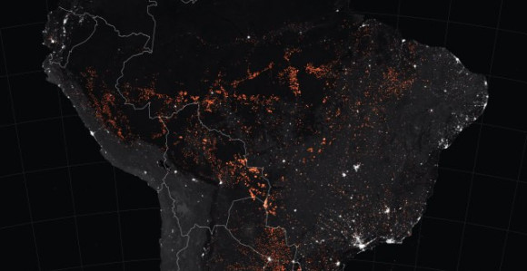 Узнемирујуће: Ватра и дим се виде из свемира