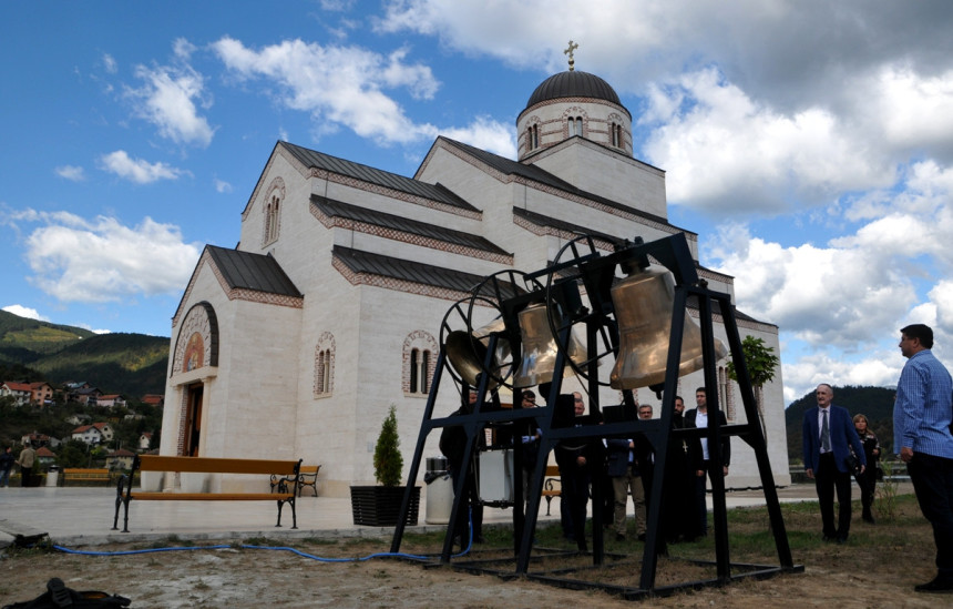 Ljudi dobre volje poklonili zvona 