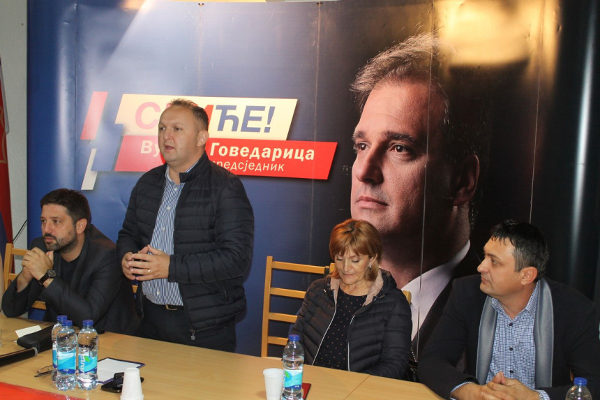 SDS: Narod bira propast ili razvoj