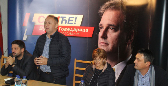 SDS: Narod bira propast ili razvoj