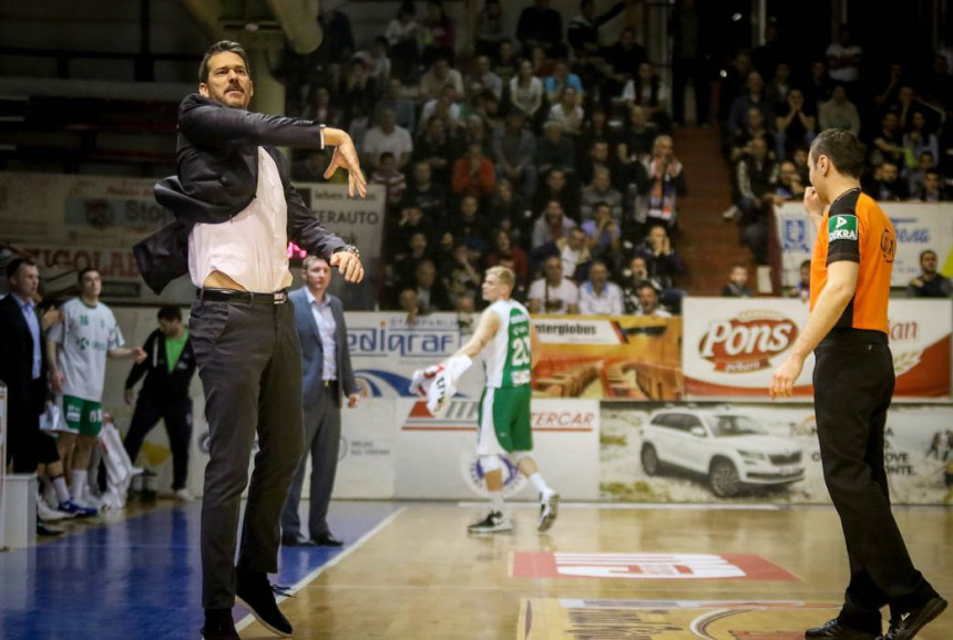 "Vruć" doček novom ABA ligašu!