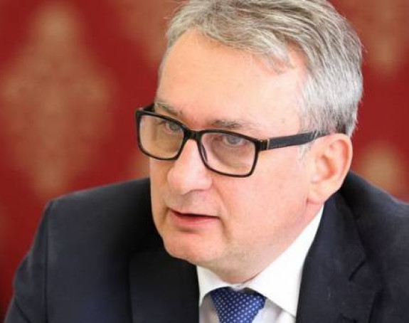 Ko to prikriva poraze SNSD-a u Sarajevu?