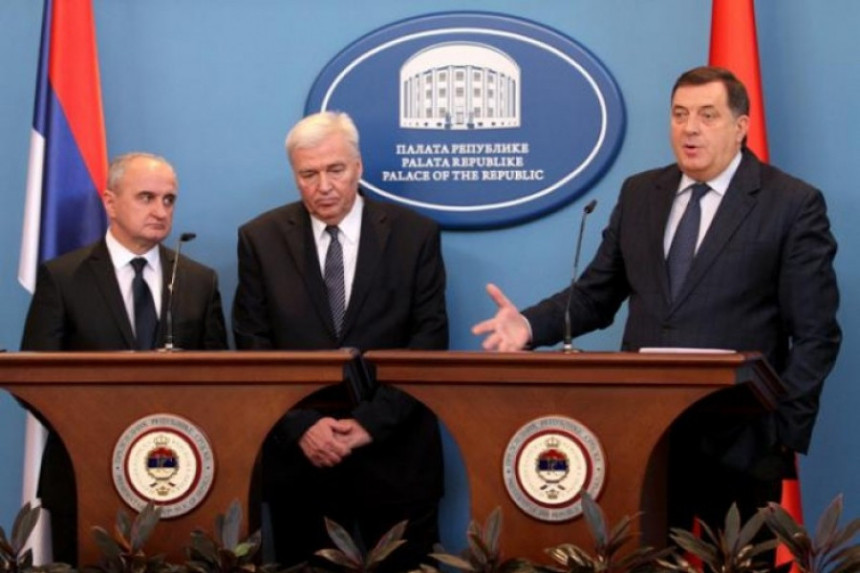 DNS i SNSD nisu istomišljenici