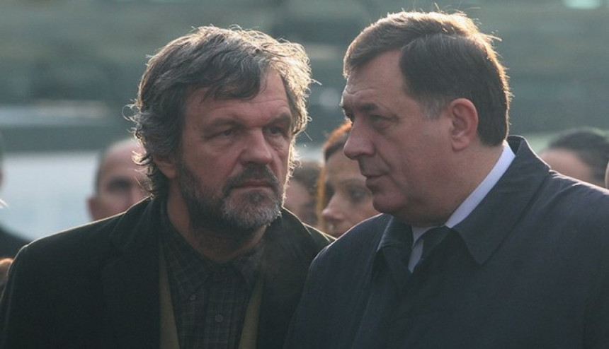 Dodik je iskustvo stekao na pijaci