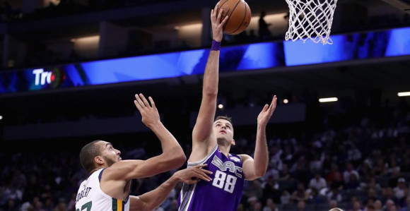 NBA: Bjelica zablistao, čudesni Kari ispred Grifina!