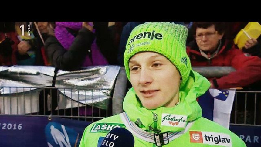 Почели ски скокови: Домен први, Петер Превц трећи!