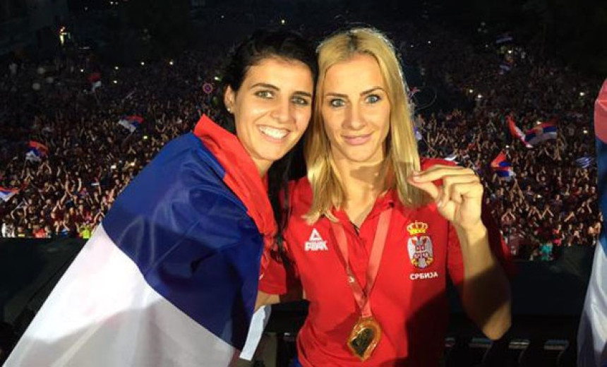 Milica Dabović: Jedino žalim što više neću pjevati himnu pored sestre Ane!