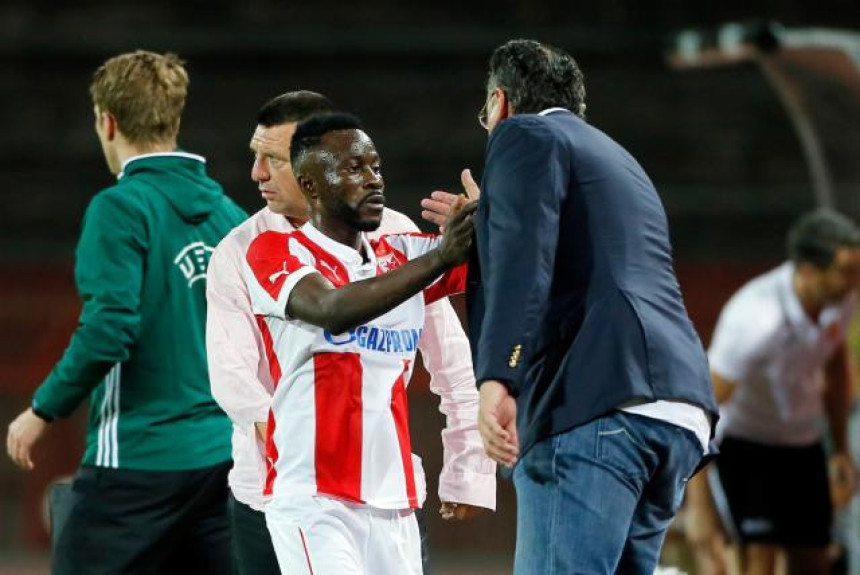 Kada će Kanga ponovo na teren? "Kad primi platu"!