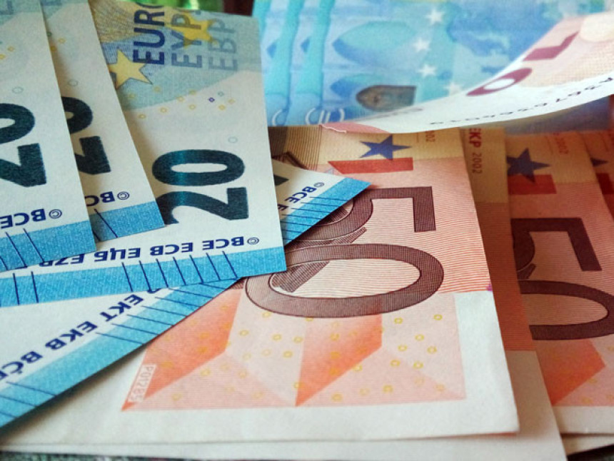 Аустрија: Додатних 100 евра пензионерима