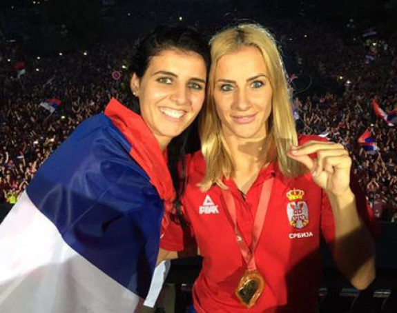 Milica Dabović: Jedino žalim što više neću pjevati himnu pored sestre Ane!