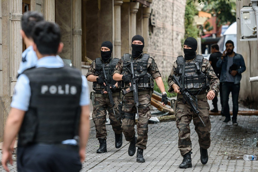 Пуцњава у Анкари улице затворене