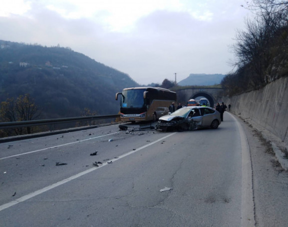 Повријеђене три особе на путу Пале-Сарајево