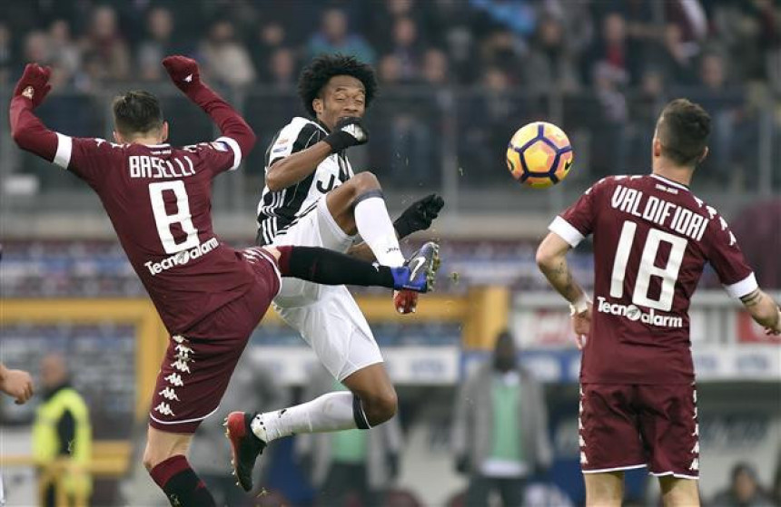 Laž je da je Juventus zaštićen, sudije najviše gurale Torino, pa Milan...