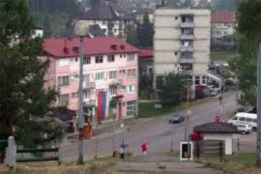 Ко отима имовину на Хан Пијеску?