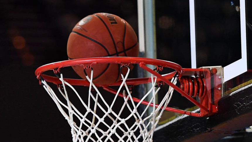 Video - FIBA šarlatani: Njima je ovo trojka!