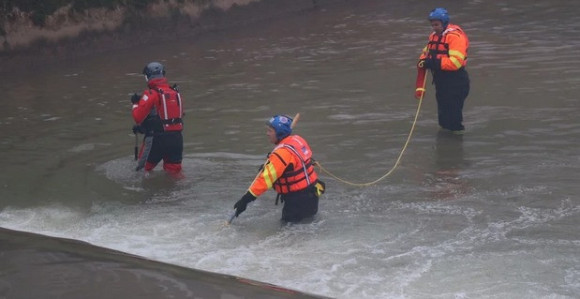 Spasioci zagazili u hladnu Miljacku