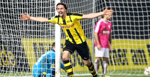 Borusija: Subotić na transfer listi!