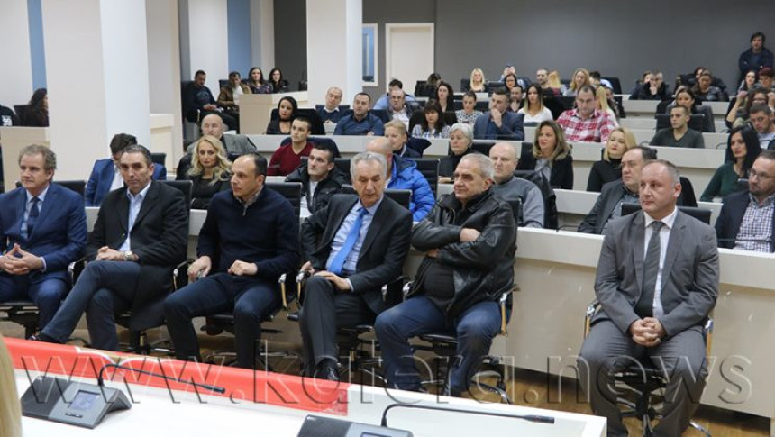 SNSD-ovci počeli prelaziti u SDS?! 