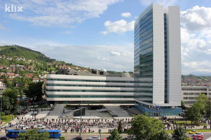 Sarajevo dosipa ulje u vatru zbog revizije