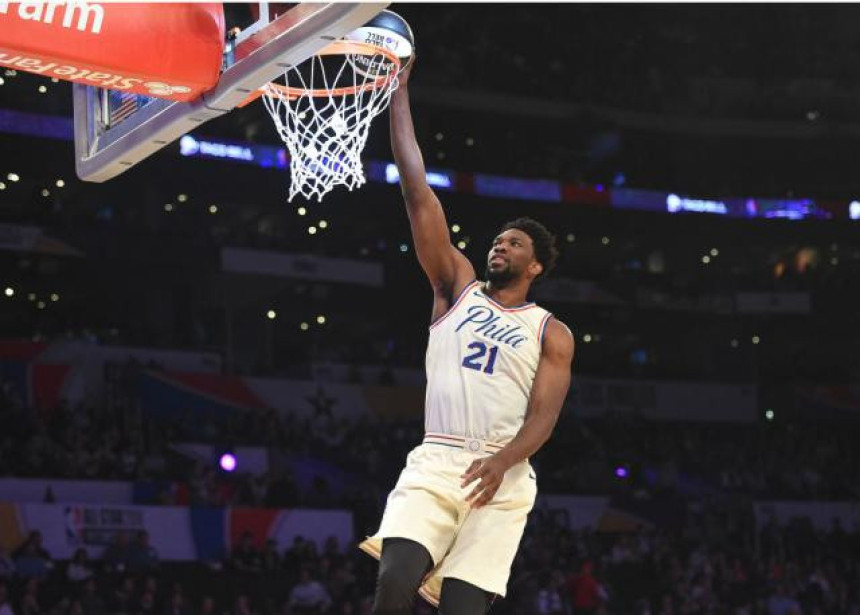 "Smaže" burger, pa napravi dabl-dabl u NBA!