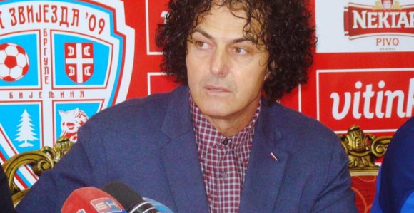 Миодраг Пантелић на клупи Звијезде 09
