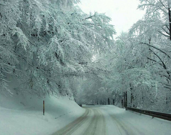 Snježne padavine okovale region
